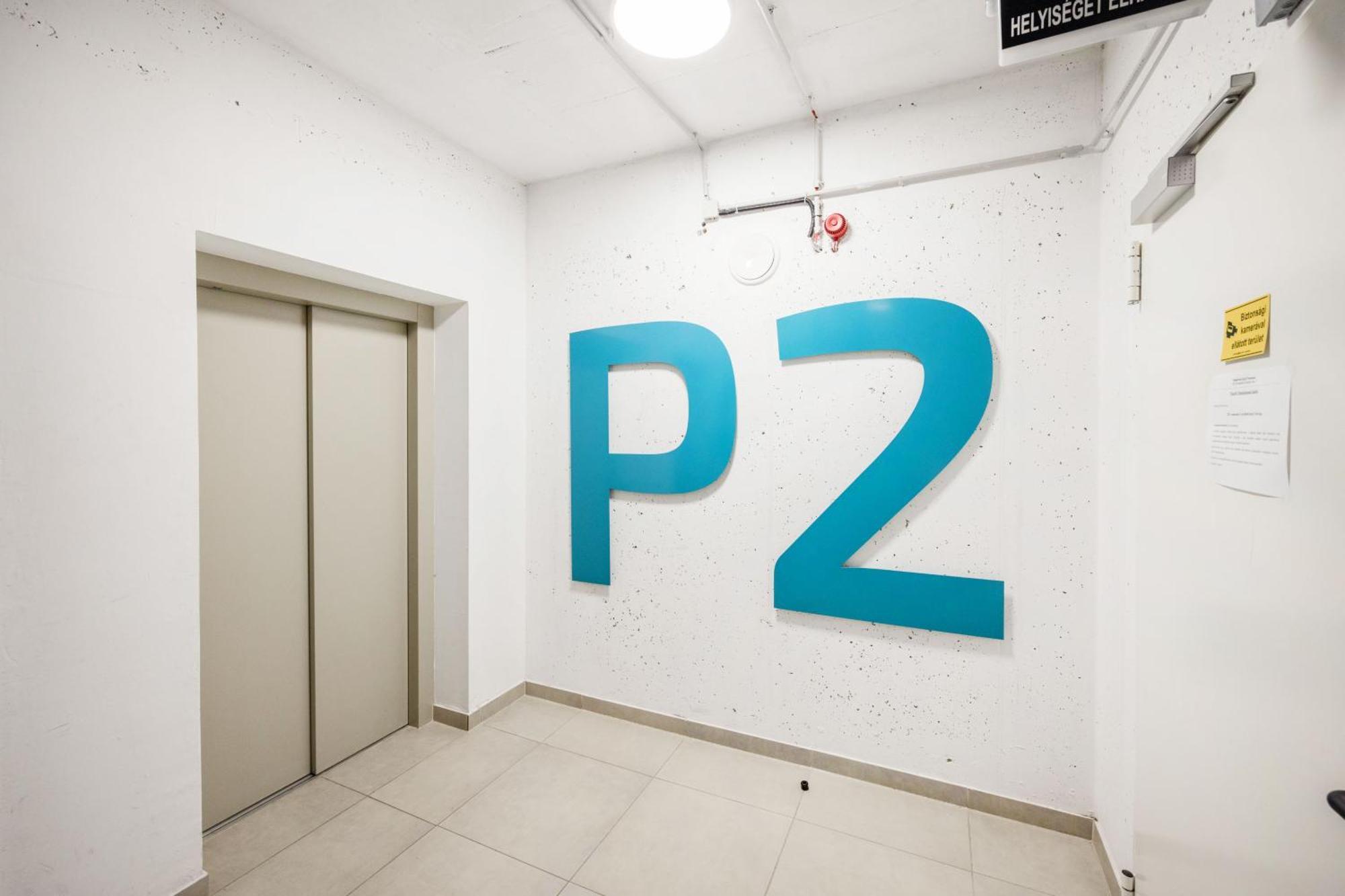 Modern Riverfront Apartment With Free Parking Budapeşte Dış mekan fotoğraf