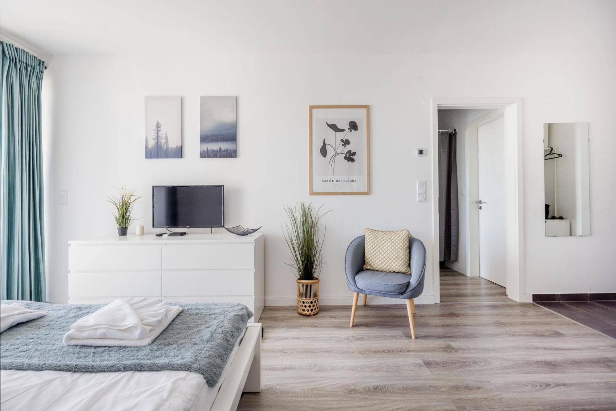 Modern Riverfront Apartment With Free Parking Budapeşte Dış mekan fotoğraf